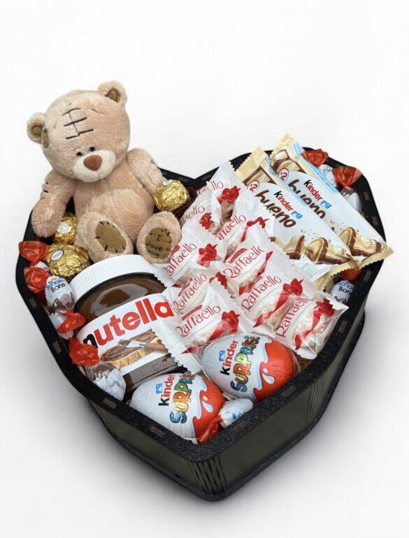 Солодкий крафтовий подарунковий набір бокс серце з ведмедиком, Kinder та Nutella №21