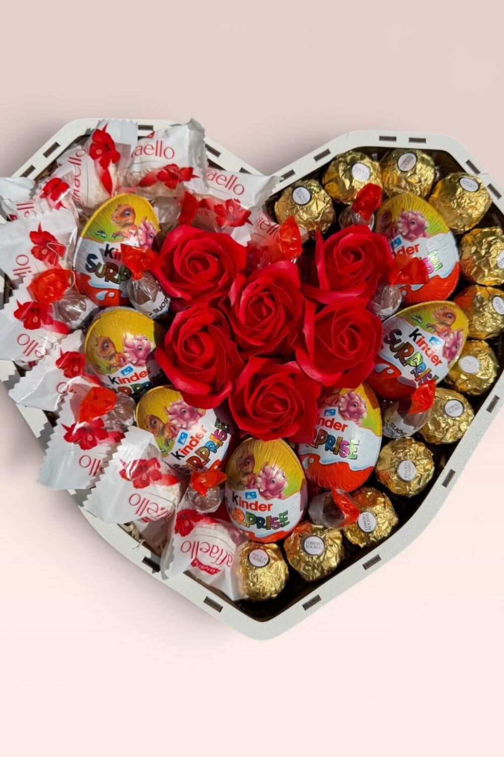 Подарочный набор бокс для нее «Heart of Sweet Roses» №148