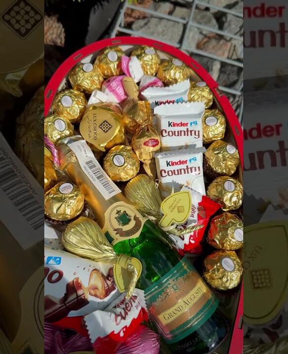 Подарунковий набір бокс для неї "Golden Sparkling Heart" №188