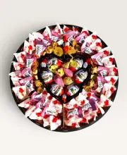 Подарунковий набір бокс для неї "Heart of Sweet Surprises" №214