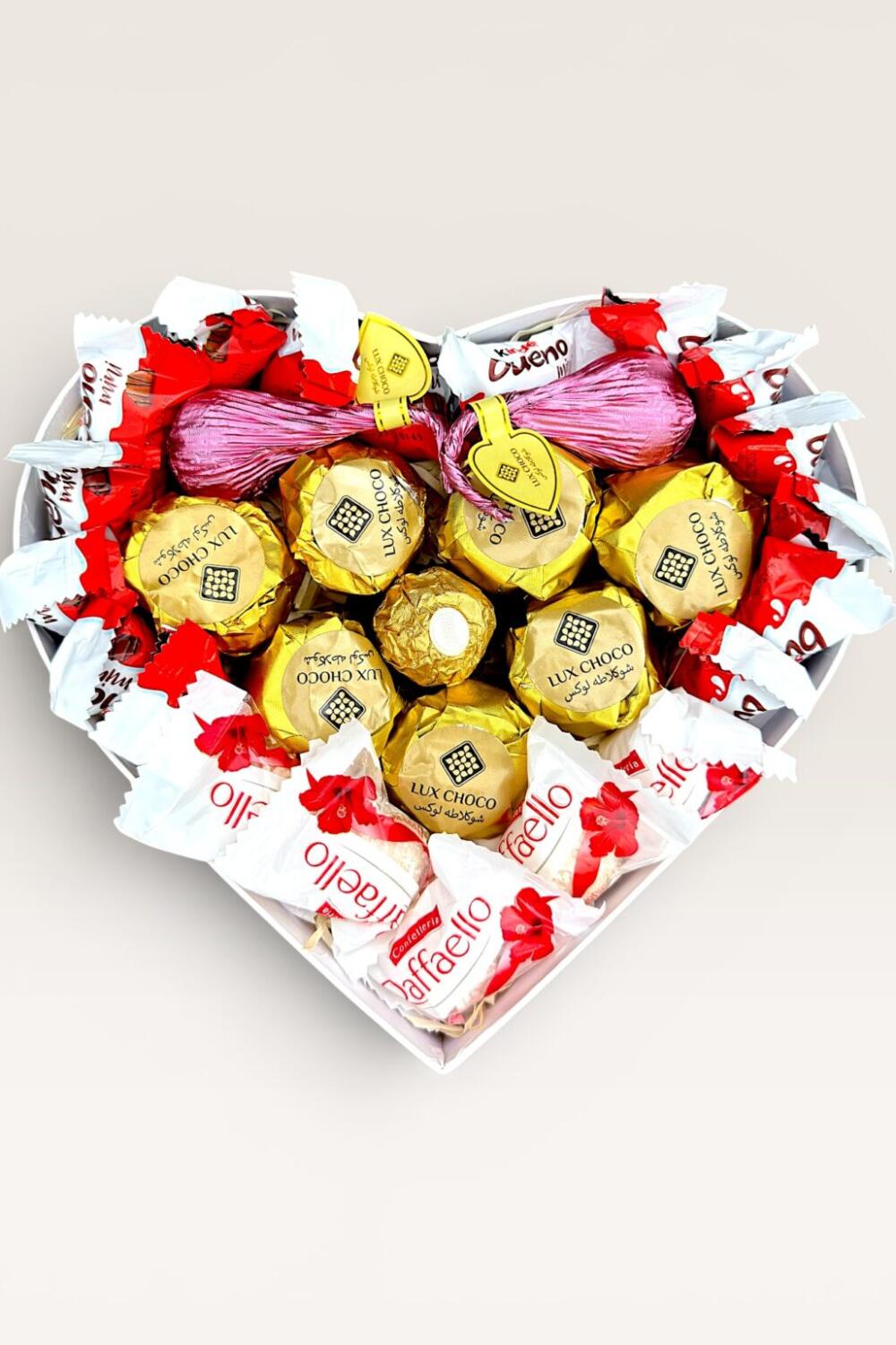 Подарочный набор бокс для нее "Love in Chocolate" №240
