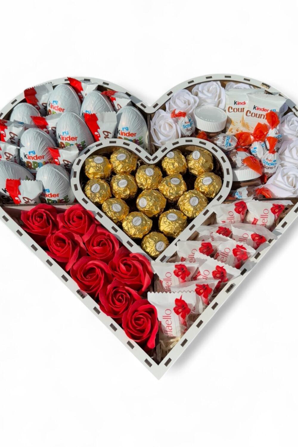 Солодкий бокс серце з солодощів для неї з Kinder та Raffaello №46