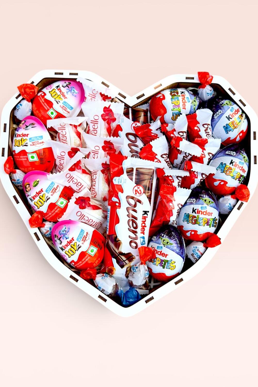 Подарунковий набір бокс для неї "Sweet Kinder Surprise" №200