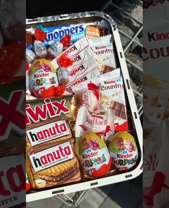 Подарунковий набір бокс для неї «Happy Kinder Treats» №155