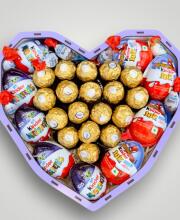 Подарунковий набір бокс для неї "Golden Kinder Surprise" №207