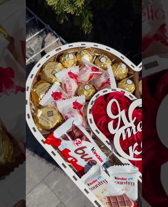 Подарунковий набір бокс для неї “Girls Sweet Box” №125