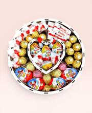 Подарунковий набір бокс для неї "Kinder & Ferrero Surprise" №247