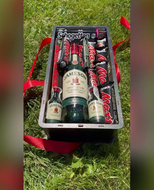 Крафтовий подарунковий набір бокс для нього з алкоголем Jameson №12