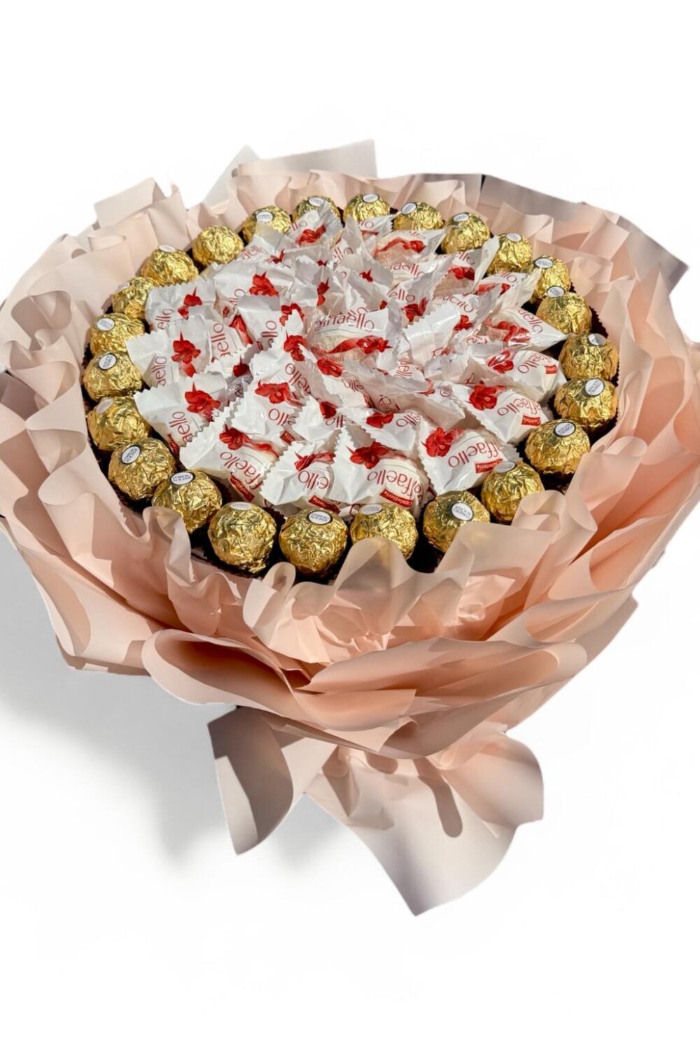 Букет із цукерок “Candy Bloom” 63 шт