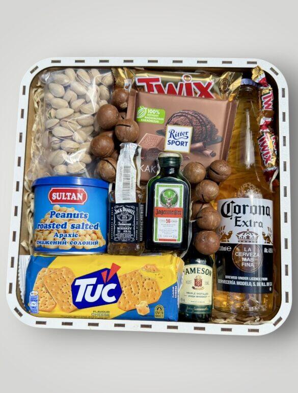 Подарунковий набір бокс для нього "Corona Snack Edition" №196