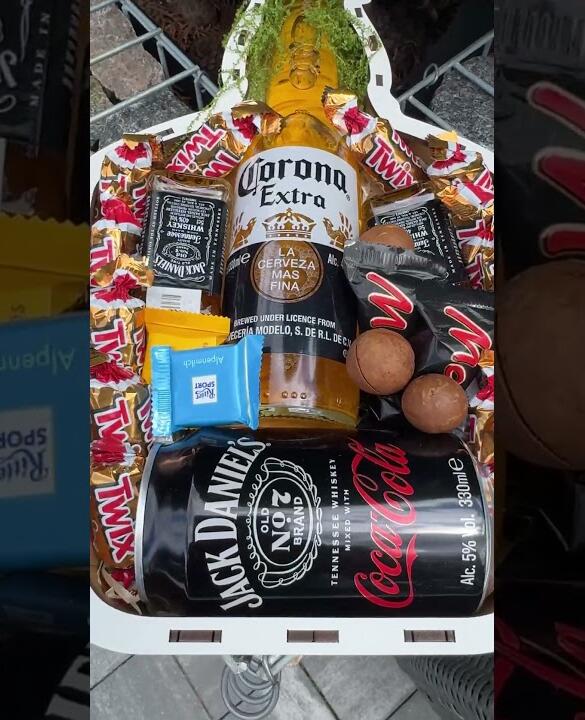 Подарочный набор бокс для него "Gentleman's Beer & Whiskey Box" №308