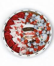 Подарунковий набір бокс шоколадний з Kinder, Nutella та мильними трояндами №31
