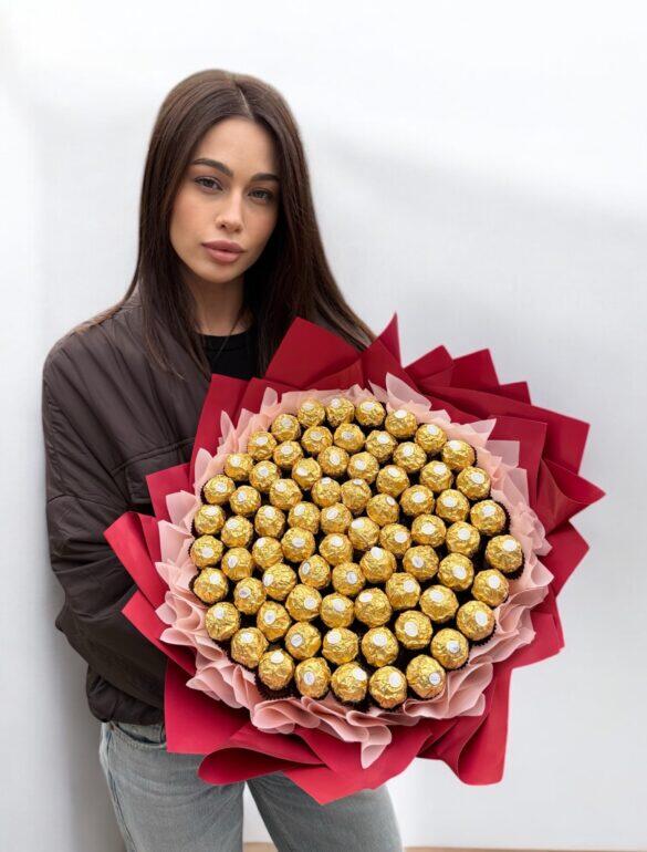 Букет из конфет "Ferrero Rocher" 73 шт