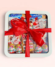 Подарунковий набір бокс для неї «Happy Kinder Treats» №155