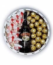 Подарунковий набір бокс солодкий з цукерками та Baileys №30