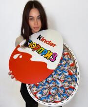 Солодкий набір "Mega Kinder Surprise Box" 61 шт №93