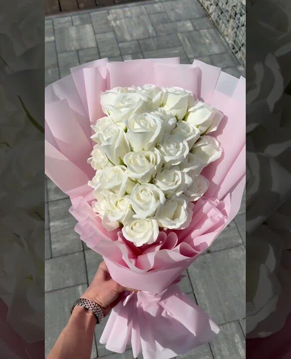 Букет 21шт. белых роз из мыла "Crystal Bloom"