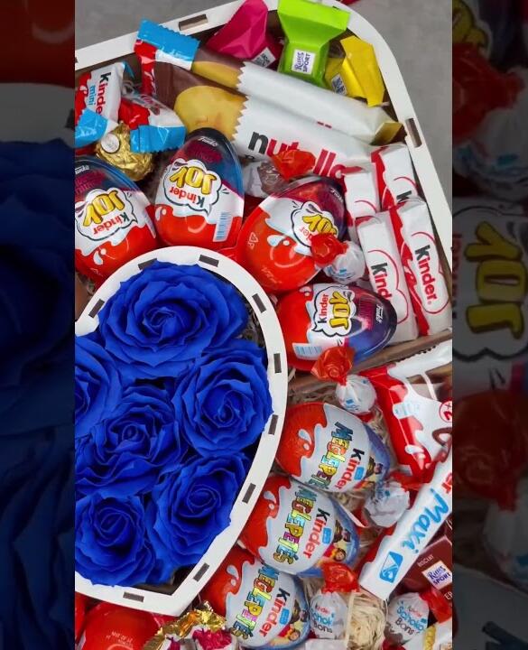 Солодкий набір бокс "Royal Blue Delight" №79