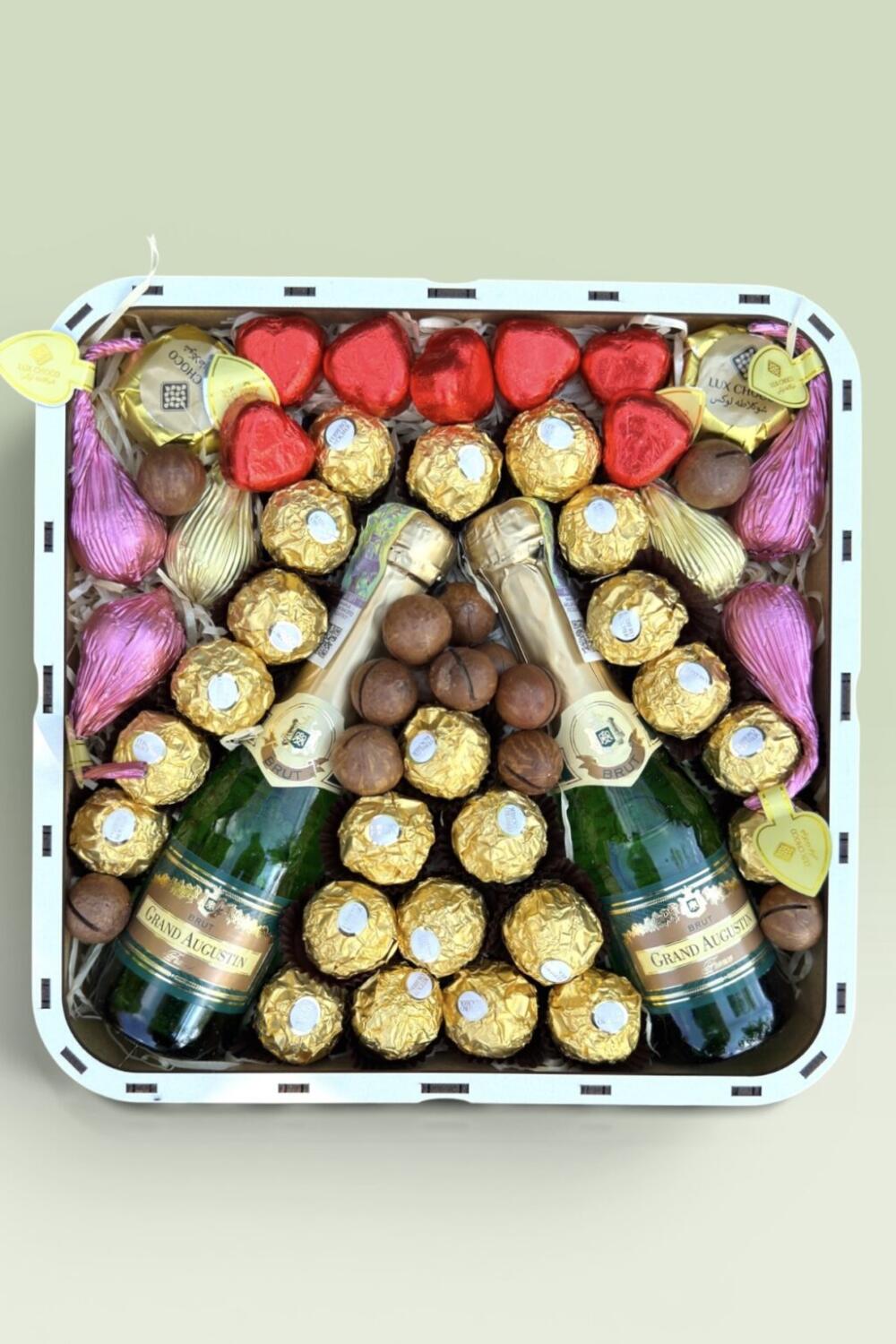 Подарочный набор бокс для нее "Golden Cheers & Sweets" №225