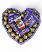 Солодкий подарунок для неї "Milka Magic Box" №47