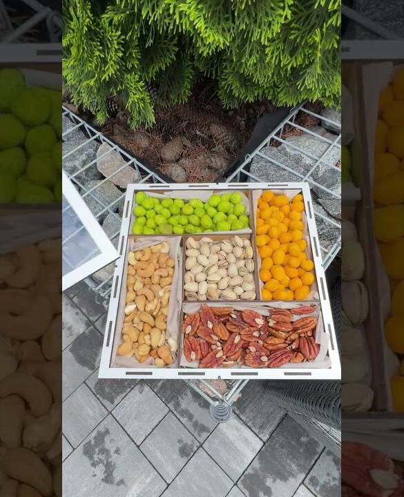 Подарочный набор бокс "Royal Nut Mix" №180