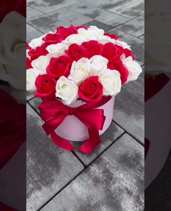 Букет 37шт. из мыльних роз "Love in Bloom"