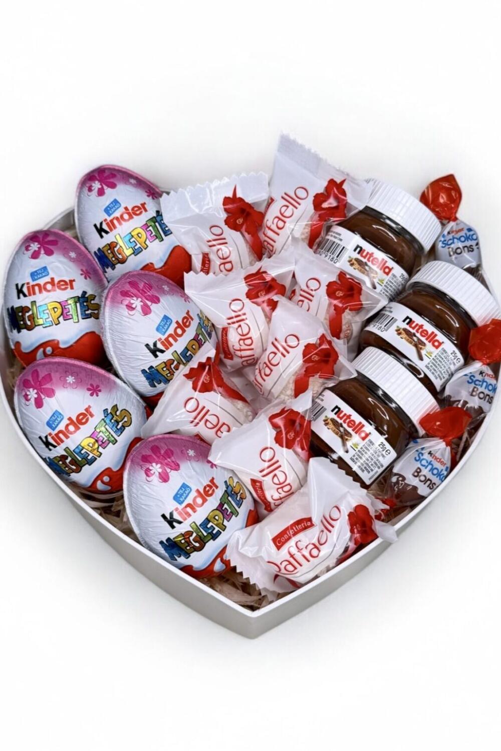 Сладкий бокс для нее с Kinder, Nutella и конфетами Rafaello №35