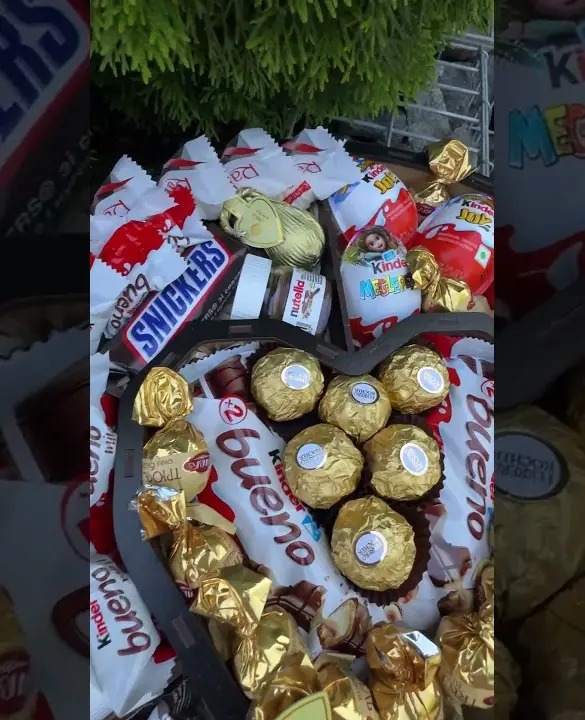 Подарунковий набір бокс для неї "Chocolate Festival Box" №319