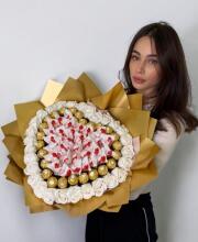 Букет из конфет "Raffaello & Rocher Harmony"