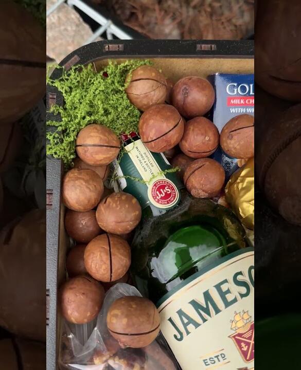 Подарочный набор бокс для него "Whiskey Nut Prestige" №354