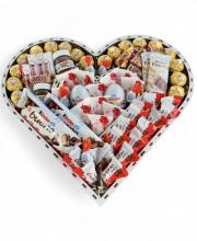 Солодкий бокс для неї з Kinder, Nutella та море ніжності №42
