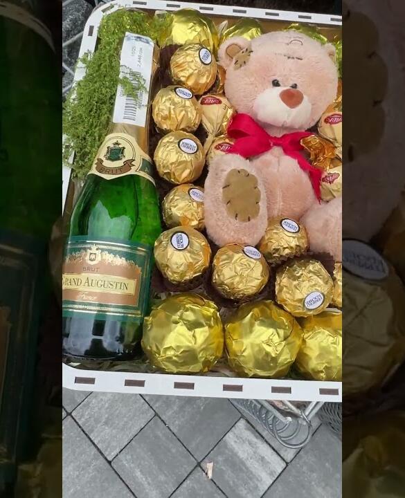 Подарунковий набір бокс для неї "Golden Teddy Celebration" №350