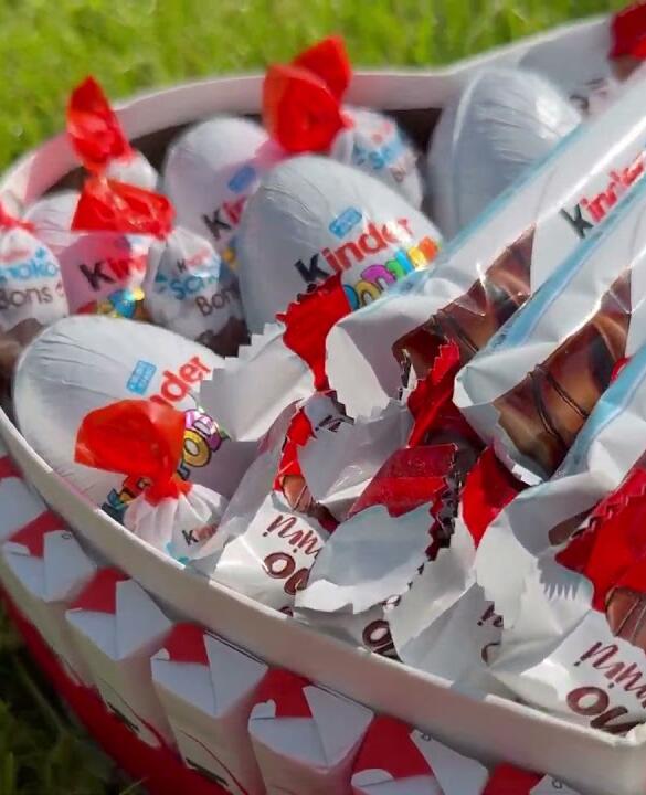 Солодкий подарунковий набір бокс сердечко з Kinder №16