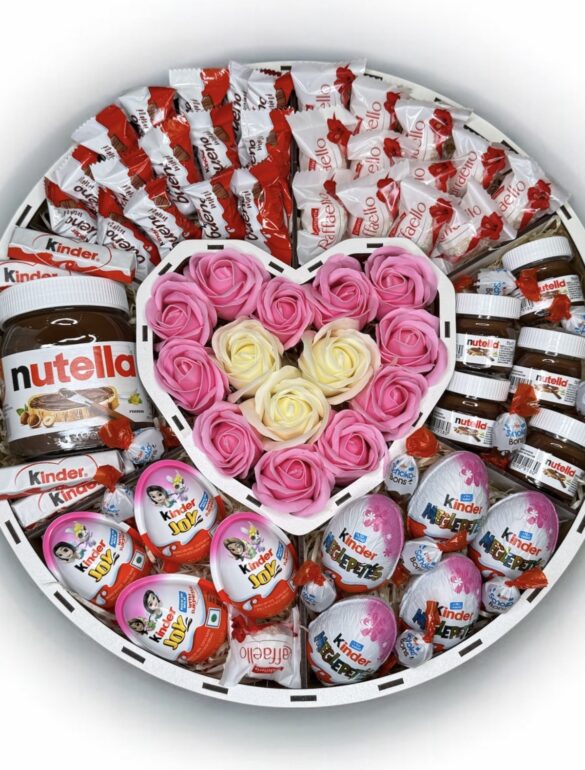 Подарунковий бокс для неї з Nutella, Kinder та цукерками №34 - фото №3