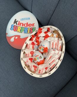Фото из отзыва покупателя о Подарочный набор бокс с конфетами Киндер Сюрприз M №3