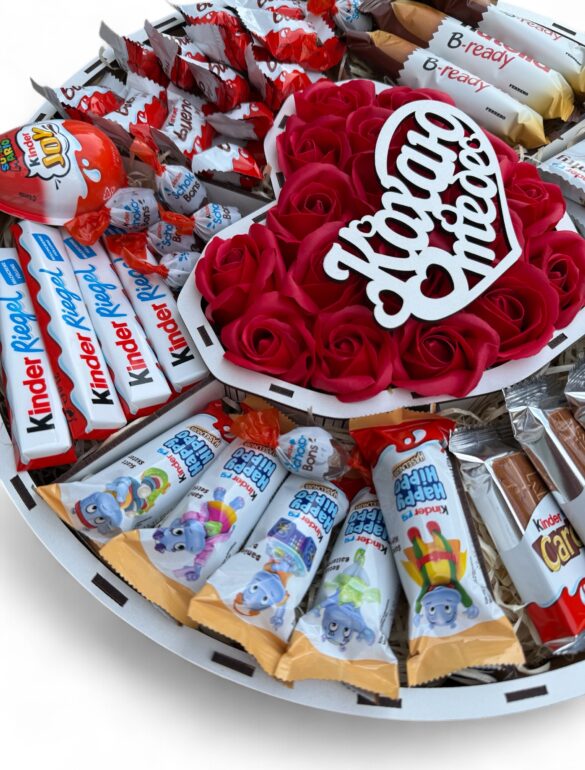 Сладкий подарок бокс «Love in Chocolate» с красными розами №58 - фото №7