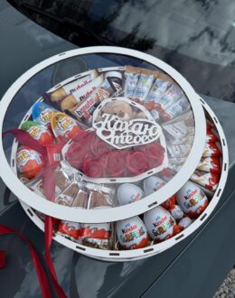 Фото из отзыва покупателя о Сладкий подарок бокс «Love in Chocolate» с красными розами №58