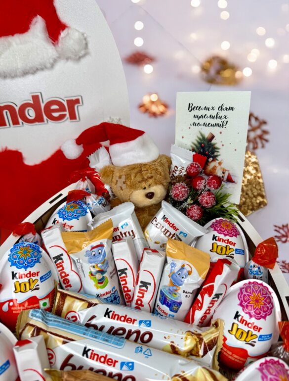 Подарунковий набір “Kinder Christmas Magic Box” №88 - фото №2