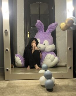 Фото из отзыва покупателя о Плюшевый зайка 200 см 2 м Фиолетовый