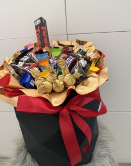 Фото з відгуку покупця про Солодкий подарунок із цукерок “Sweet Explosion”