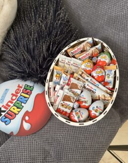 Фото из отзыва покупателя о Сладкий подарочный бокс “Mega Kinder Surprise Box” №60