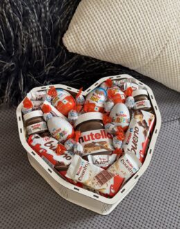Фото з відгуку покупця про Подарунковий набір бокс сердечко для неї з Kinder та Nutella №17