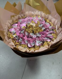 Фото из отзыва покупателя о Букет из конфет “Chocolate Dreams Bouquet”