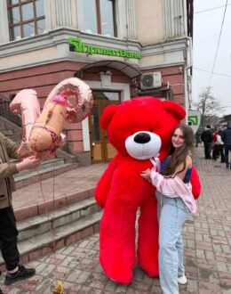 Фото з відгуку покупця про Ведмедик Ветлі 300 см Червоний