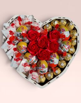 Подарочный набор бокс для нее «Heart of Sweet Roses» №148