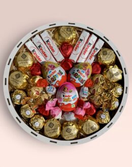 Подарочный набор бокс для нее «Ferrero & Kinder Magic» №147