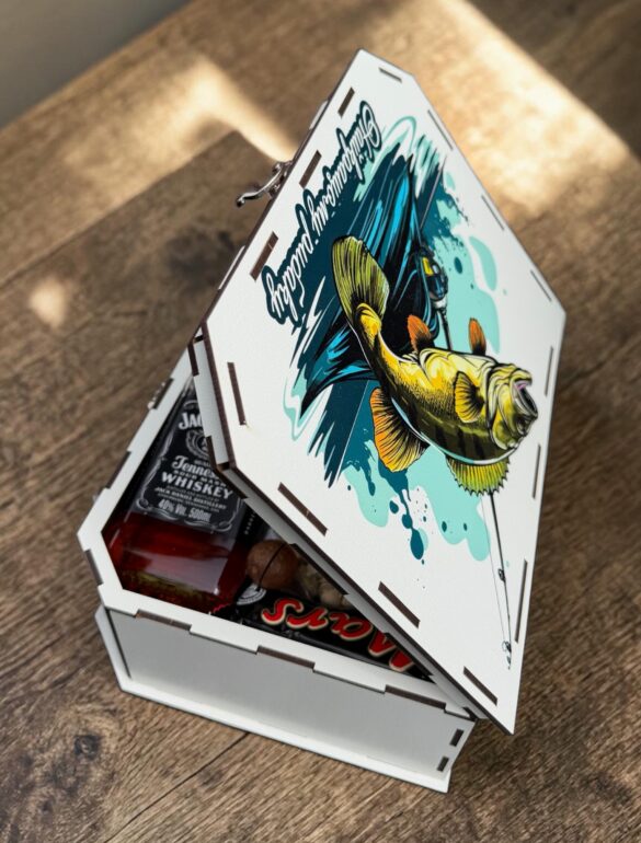 Подарочный набор бокс для него с Jack Daniel's и орешками 