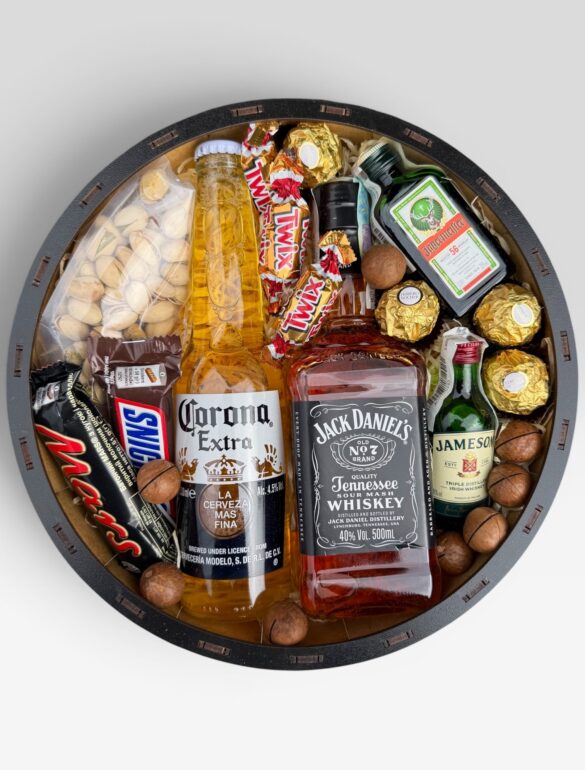 Подарунковий набір бокс для нього з пивом та Jack Daniel's 