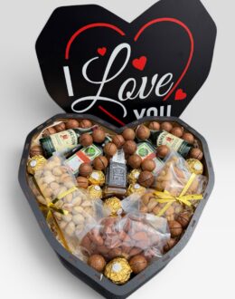 Подарочный набор бокс с алкоголем и орешками "I love you" №121