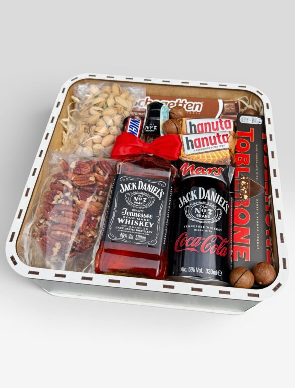 Подарунковий набір бокс для нього з Jack Daniel's і горішками №120 - фото №3